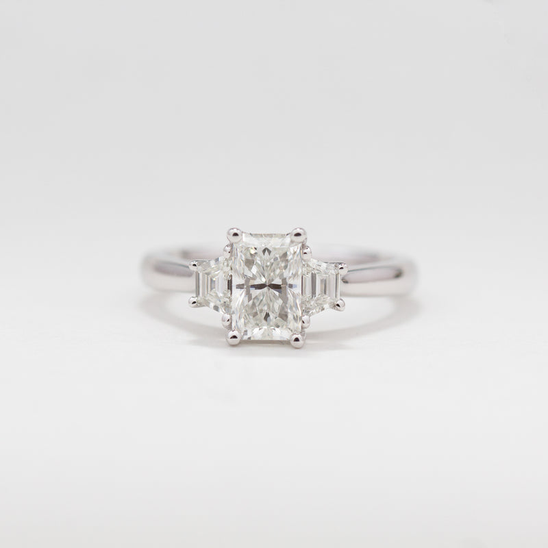 18ct White Gold Diamond Ring-Ring-Walker & Hall