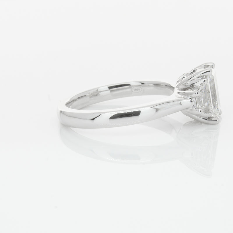 18ct White Gold Diamond Ring-Ring-Walker & Hall