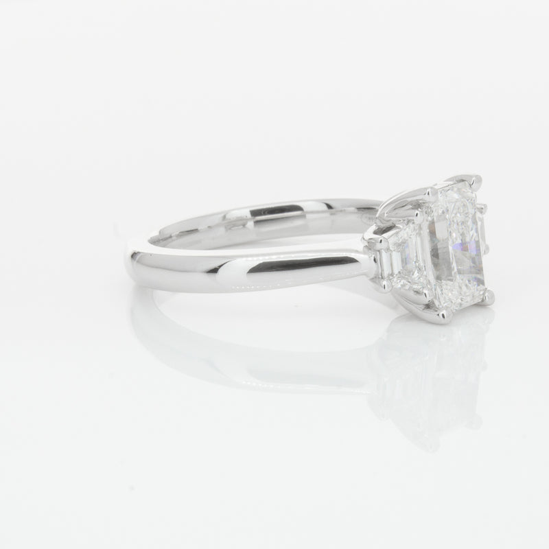 18ct White Gold Diamond Ring-Ring-Walker & Hall