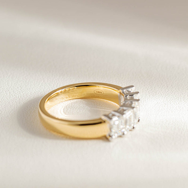 18ct Yellow Gold Diamond Ring-Ring-Walker & Hall