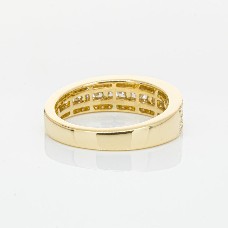 18ct Yellow Gold Diamond Ring-Ring-Walker & Hall