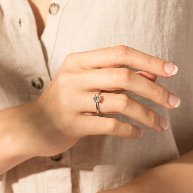 18ct White Gold 1.00ct Diamond Nova Ring-Ring-Walker & Hall