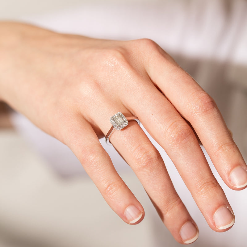 18ct White Gold Diamond Melody Ring-Ring-Walker & Hall