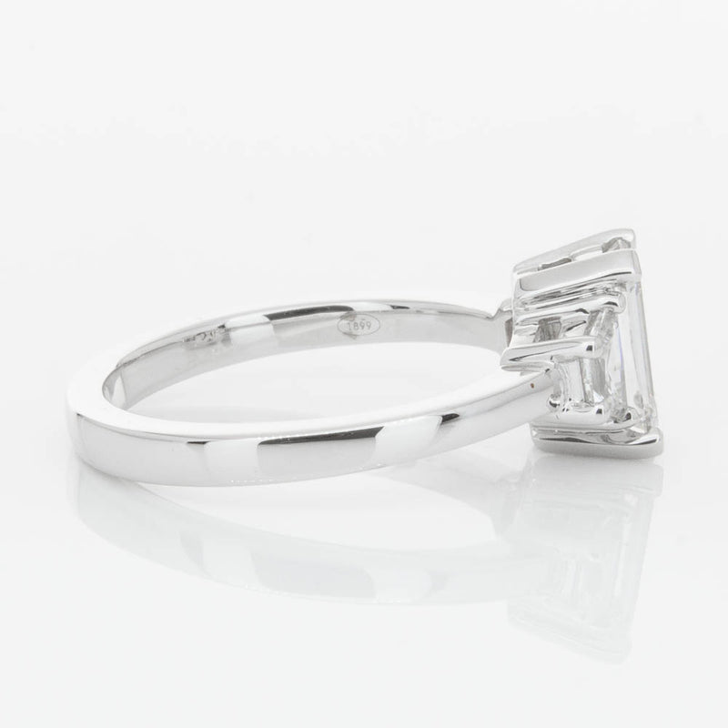 18ct White Gold Emerald Cut Diamond Odyssey Ring-Ring-Walker & Hall