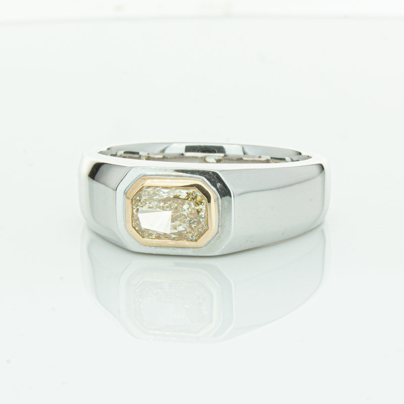 14ct White Gold Diamond Ring-Ring-Walker & Hall