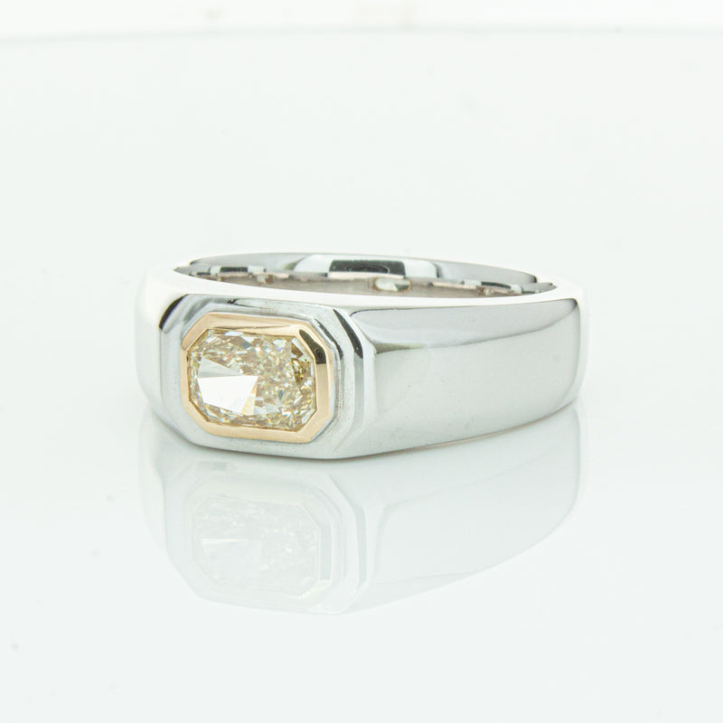 14ct White Gold Diamond Ring-Ring-Walker & Hall