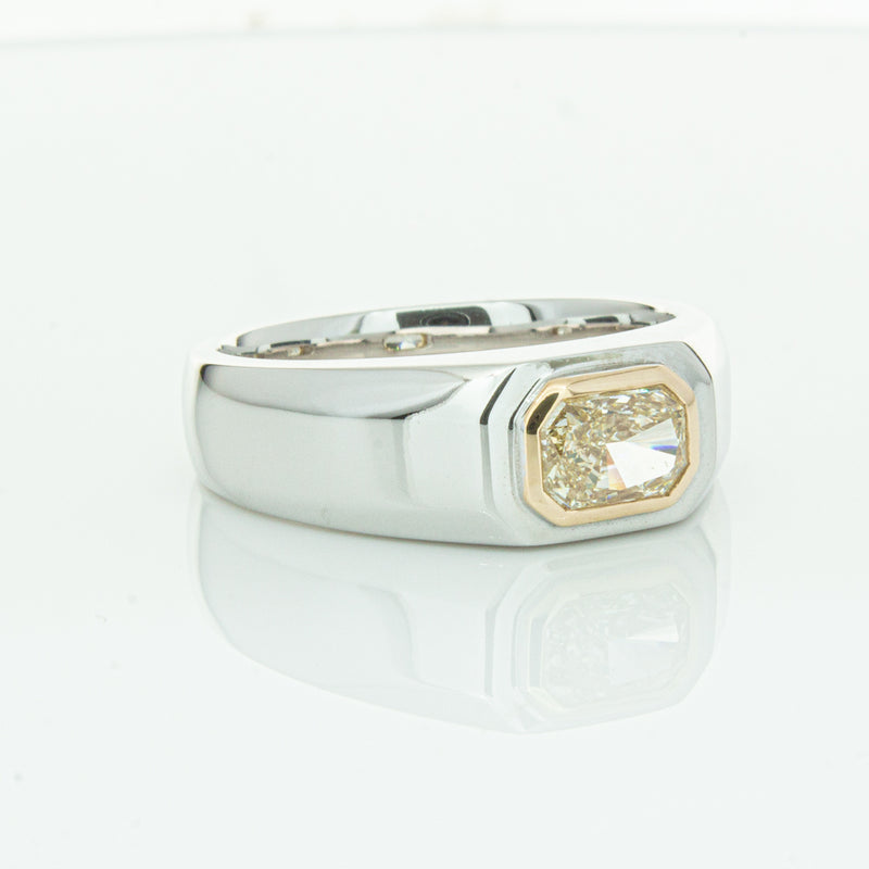 14ct White Gold Diamond Ring-Ring-Walker & Hall