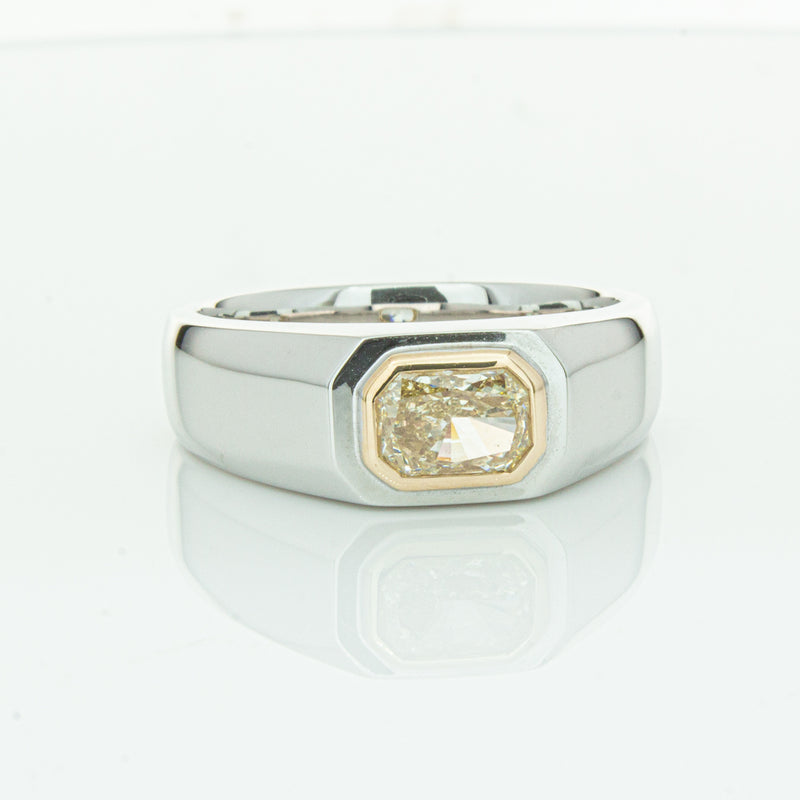 14ct White Gold Diamond Ring-Ring-Walker & Hall