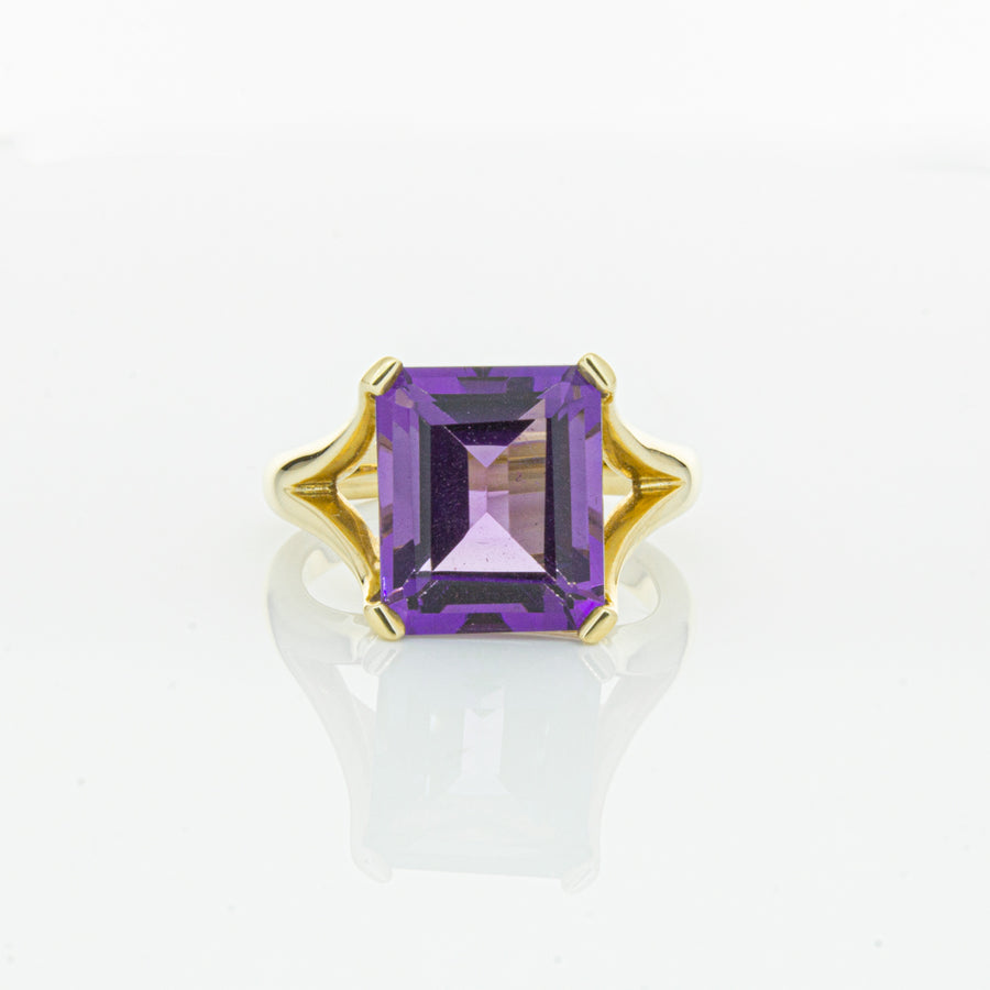 14ct Yellow Gold Amethyst Verona Ring-Ring-Walker & Hall