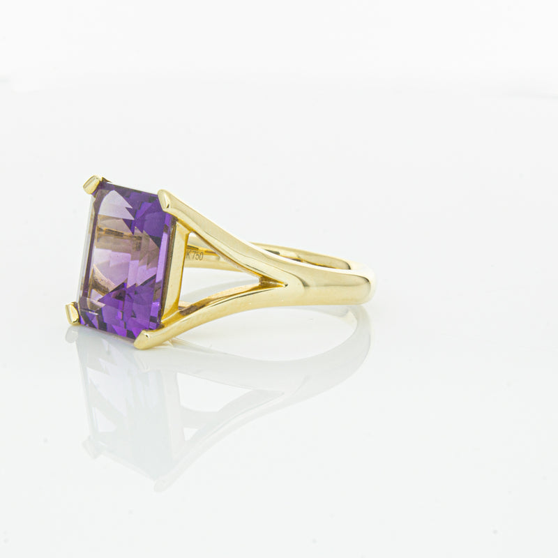 14ct Yellow Gold Amethyst Verona Ring-Ring-Walker & Hall