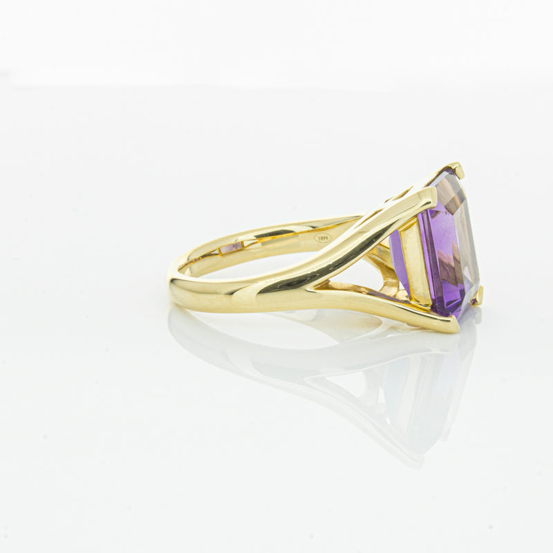 14ct Yellow Gold Amethyst Verona Ring-Ring-Walker & Hall