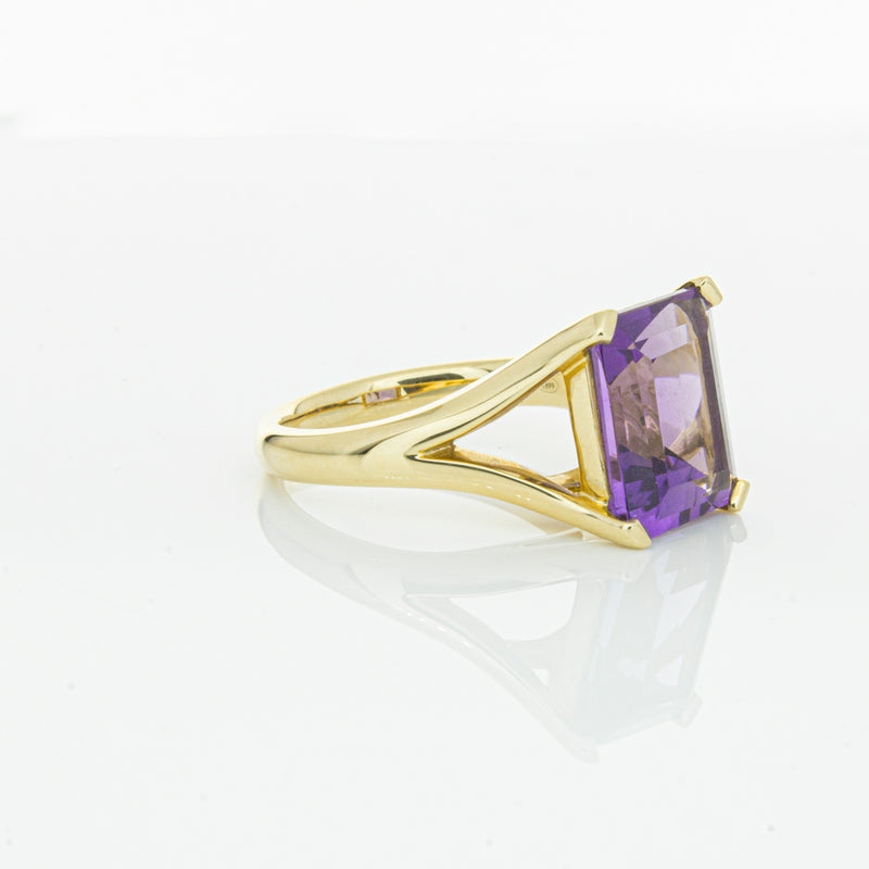 14ct Yellow Gold Amethyst Verona Ring-Ring-Walker & Hall