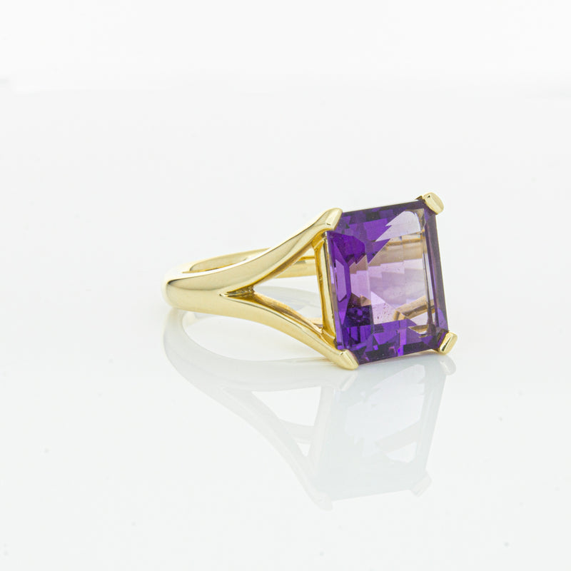 14ct Yellow Gold Amethyst Verona Ring-Ring-Walker & Hall