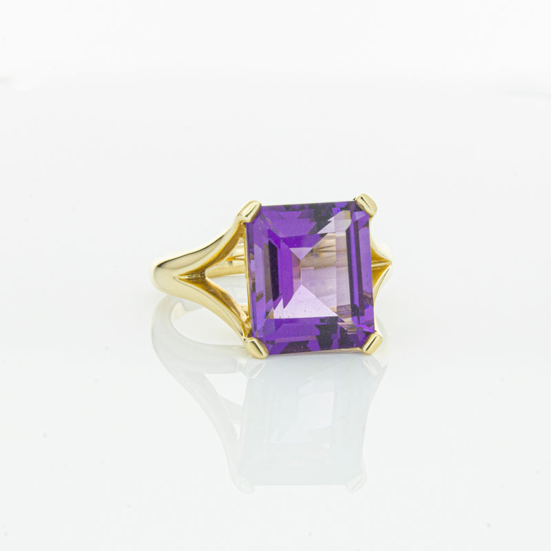 14ct Yellow Gold Amethyst Verona Ring-Ring-Walker & Hall