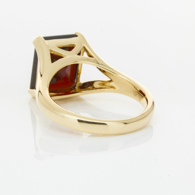 14ct Yellow Gold Garnet Verona Ring-Ring-Walker & Hall