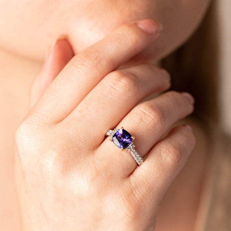 18ct White Gold Tanzanite & Diamond Ring-Ring-Walker & Hall