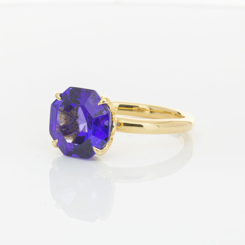 18ct Yellow Gold Tanzanite Octavia Ring-Ring-Walker & Hall