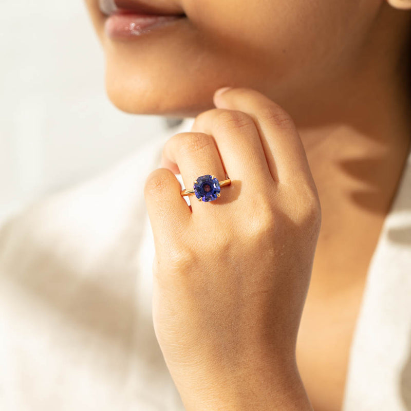 18ct Yellow Gold Tanzanite Octavia Ring-Ring-Walker & Hall