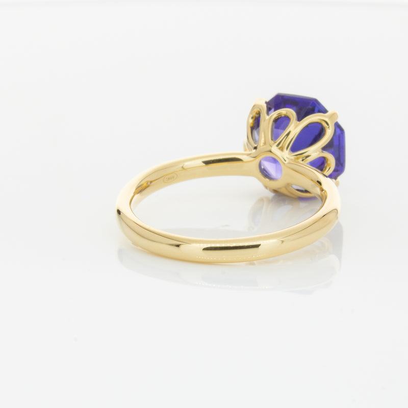 18ct Yellow Gold Tanzanite Octavia Ring-Ring-Walker & Hall