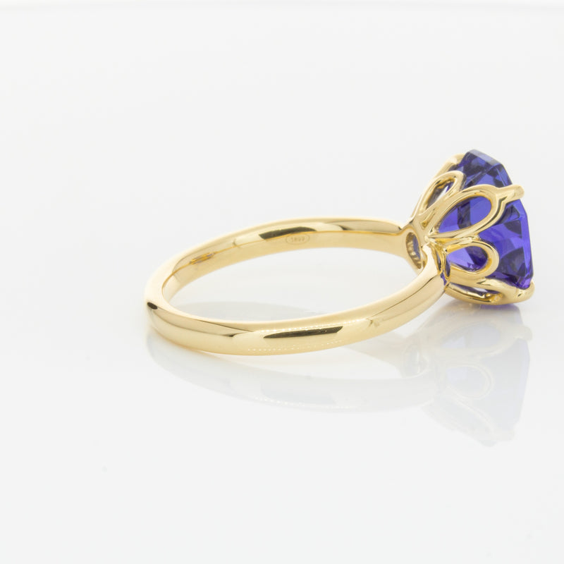18ct Yellow Gold Tanzanite Octavia Ring-Ring-Walker & Hall