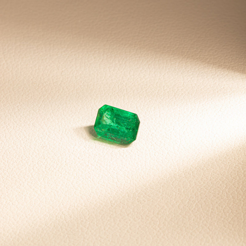 9ct Yellow Gold Emerald Ring-Ring-Walker & Hall