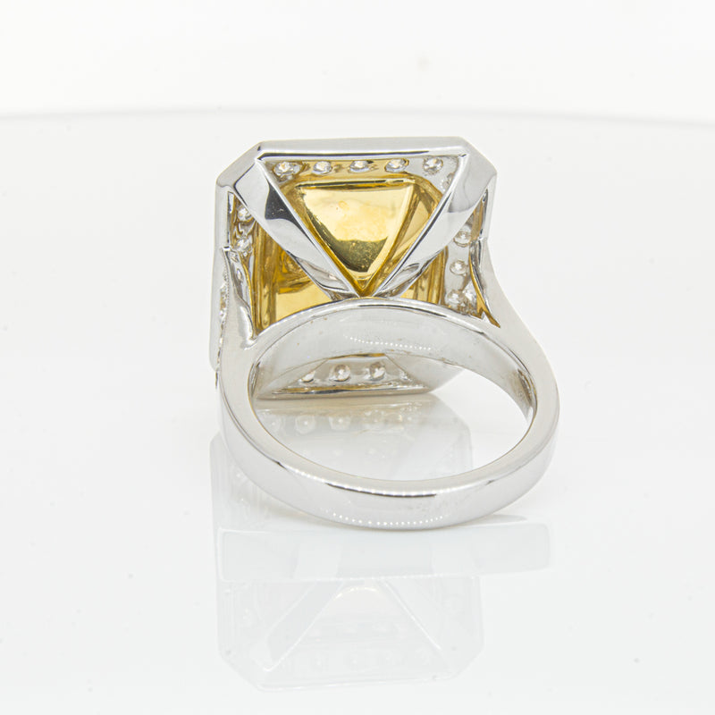 18ct White Gold Tanzanite & Diamond Ring-Ring-Walker & Hall