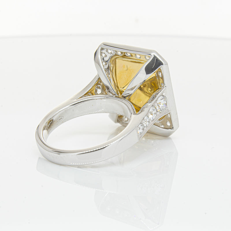 18ct White Gold Tanzanite & Diamond Ring-Ring-Walker & Hall