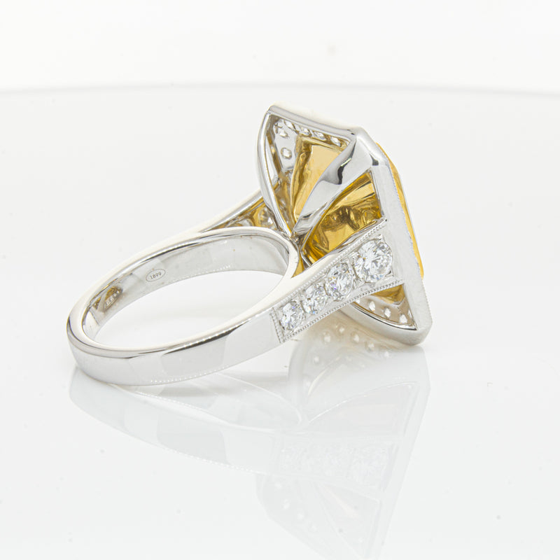 18ct White Gold Tanzanite & Diamond Ring-Ring-Walker & Hall