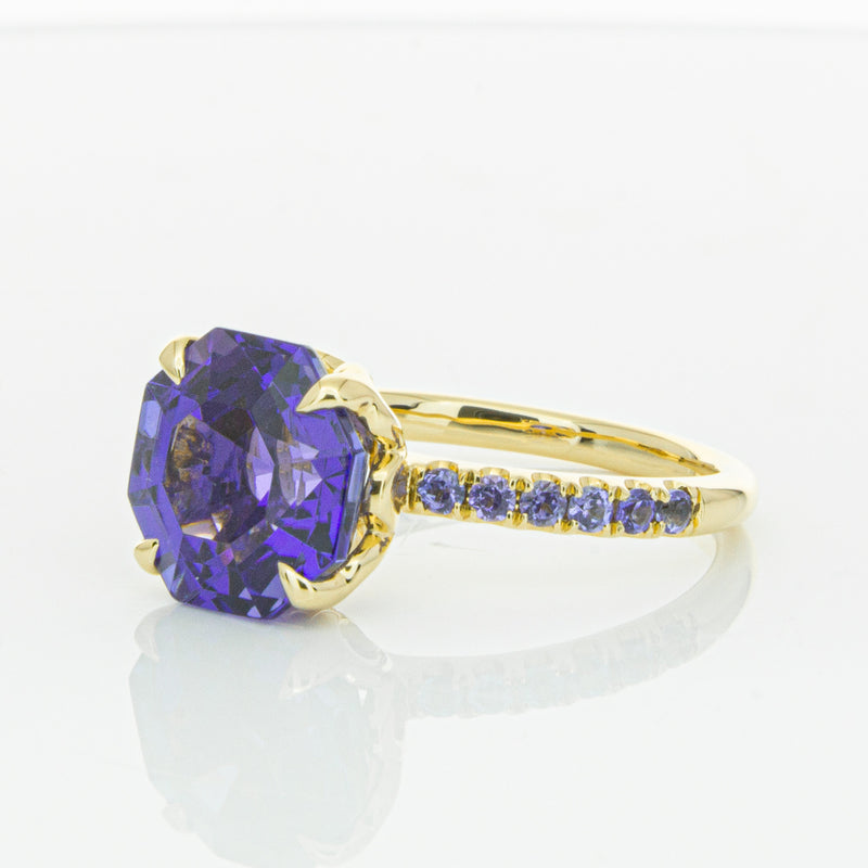 18ct Yellow Gold Tanzanite Octavus Ring-Ring-Walker & Hall
