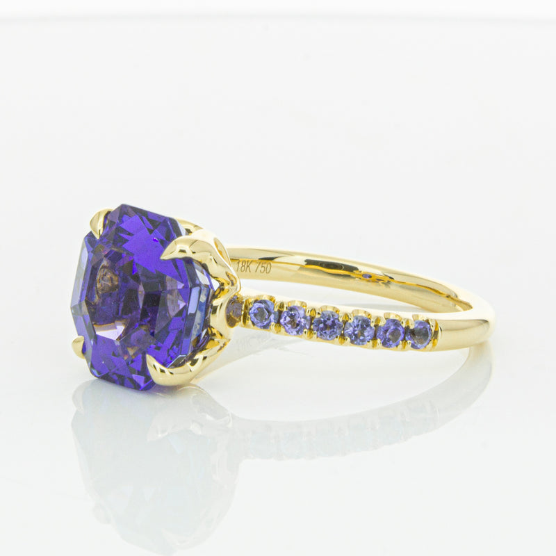 18ct Yellow Gold Tanzanite Octavus Ring-Ring-Walker & Hall
