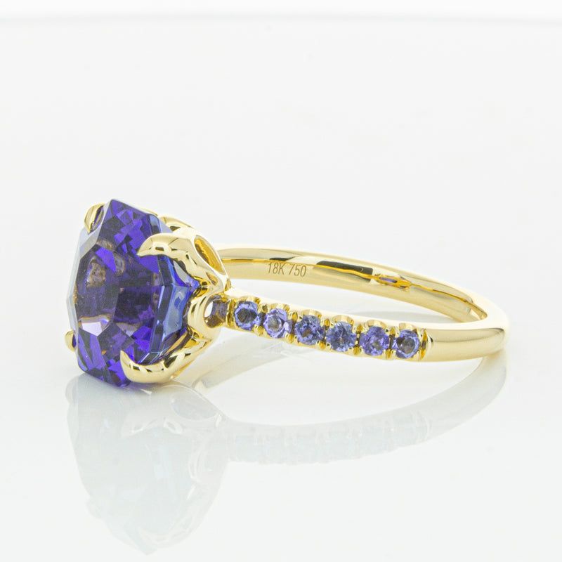 18ct Yellow Gold Tanzanite Octavus Ring-Ring-Walker & Hall