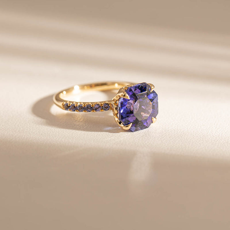 18ct Yellow Gold Tanzanite Octavus Ring-Ring-Walker & Hall