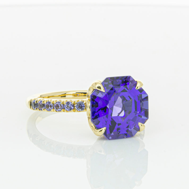 18ct Yellow Gold Tanzanite Octavus Ring-Ring-Walker & Hall