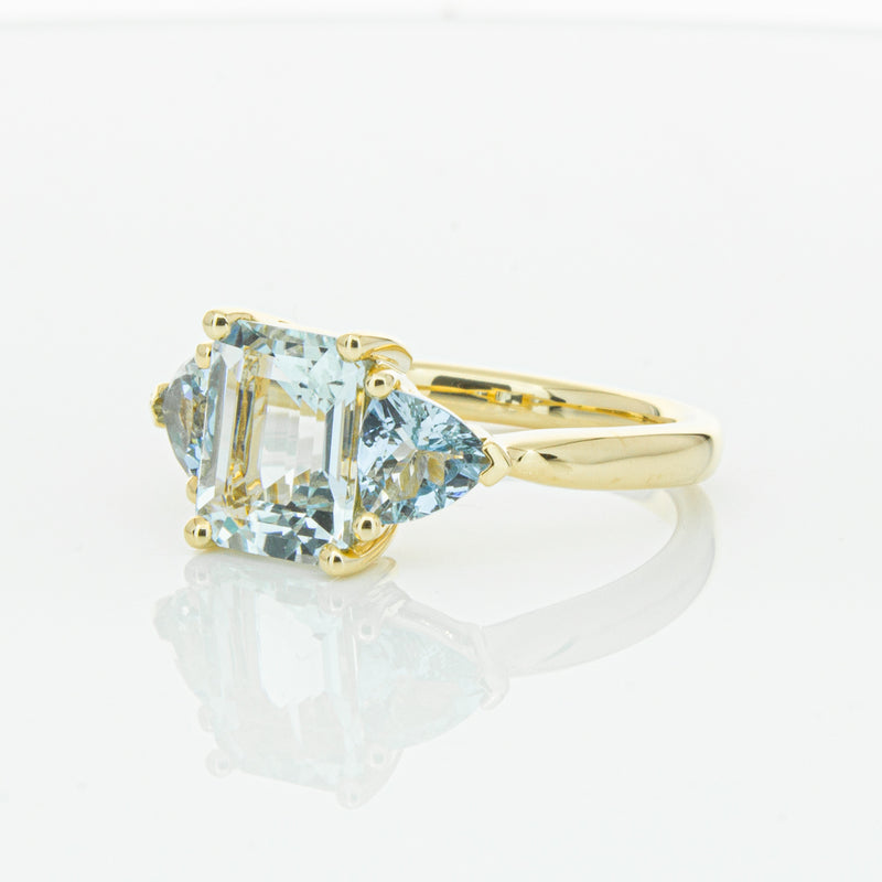 18ct Yellow Gold Aquamarine Malibu Ring-Ring-Walker & Hall