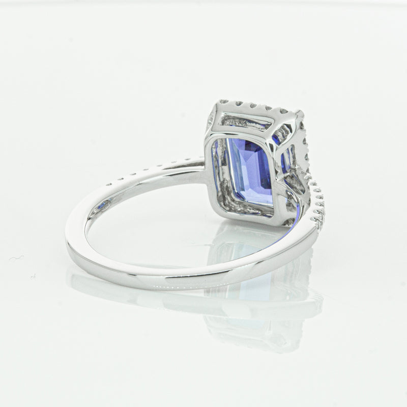 18ct White Gold Tanzanite & Diamond Ring-Ring-Walker & Hall