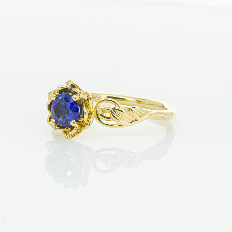18ct Yellow Gold Sapphire Ring-Ring-Walker & Hall