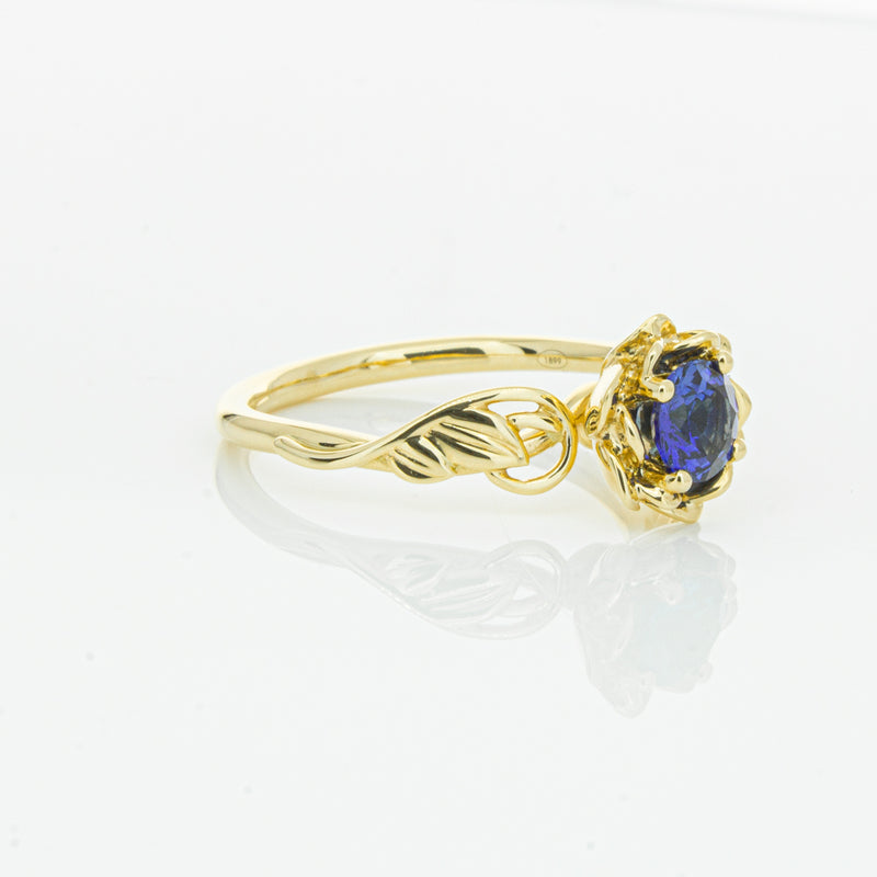 18ct Yellow Gold Sapphire Ring-Ring-Walker & Hall