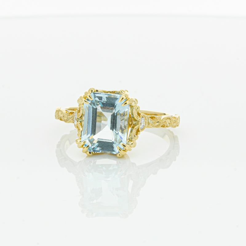 18ct Yellow Gold Aquamarine & Diamond Romanov Ring-Ring-Walker & Hall