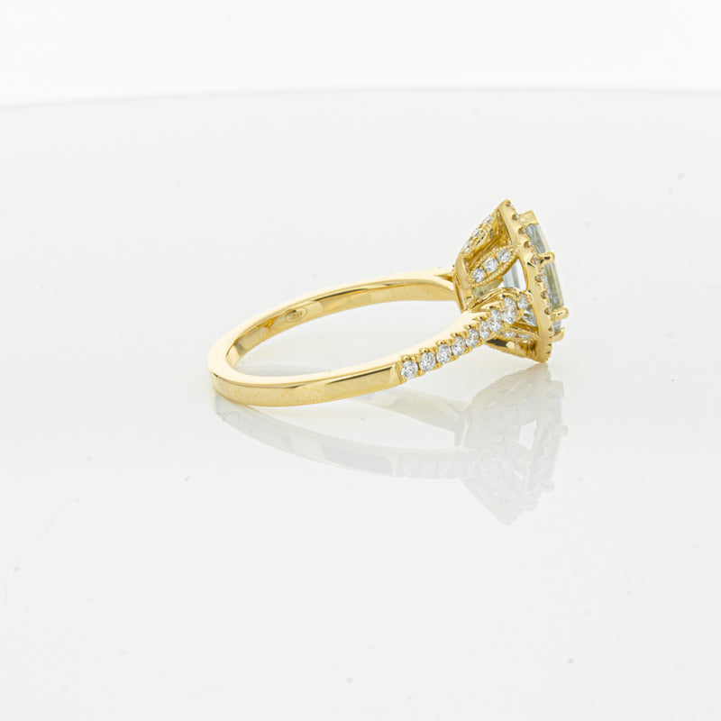 18ct Yellow Gold Aquamarine & Diamond Mini Sierra Ring-Ring-Walker & Hall