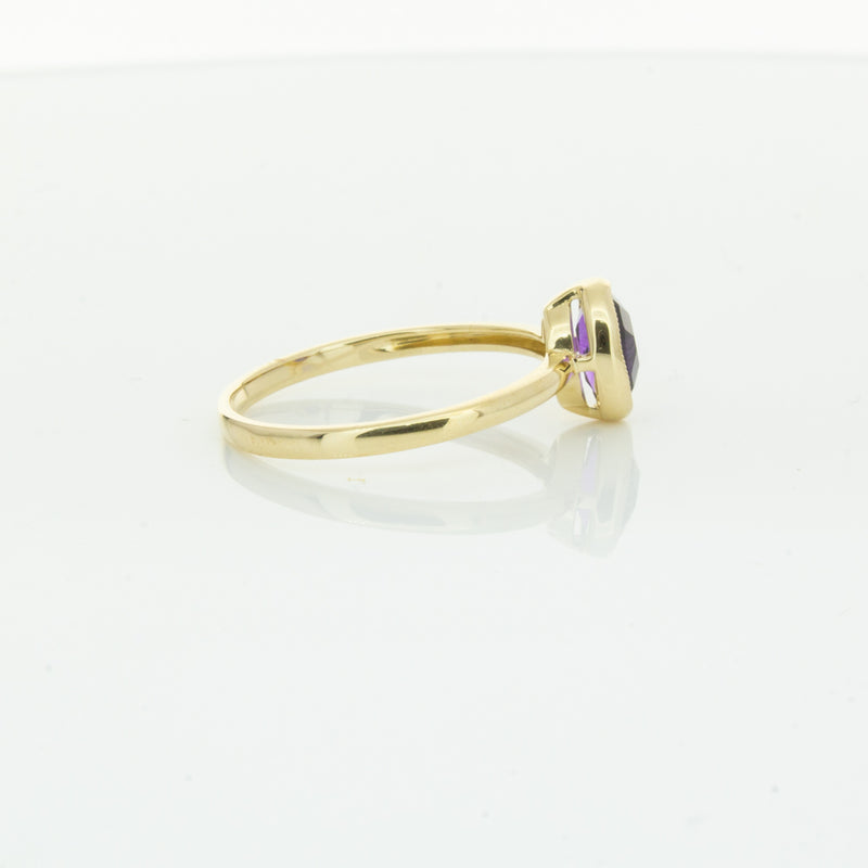 9ct Yellow Gold Amethyst Lavender Ring-Ring-Walker & Hall
