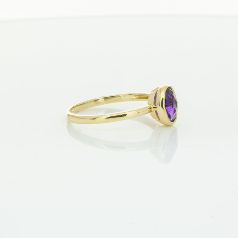 9ct Yellow Gold Amethyst Lavender Ring-Ring-Walker & Hall