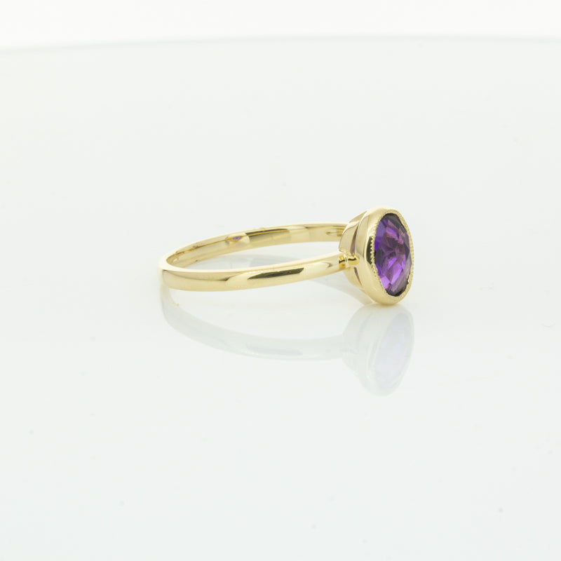 9ct Yellow Gold Amethyst Lavender Ring-Ring-Walker & Hall