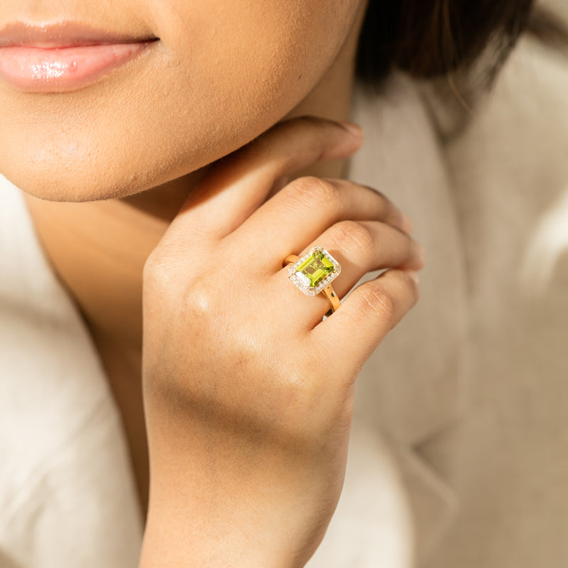 18ct Yellow Gold Peridot & Diamond Empire Ring-Ring-Walker & Hall