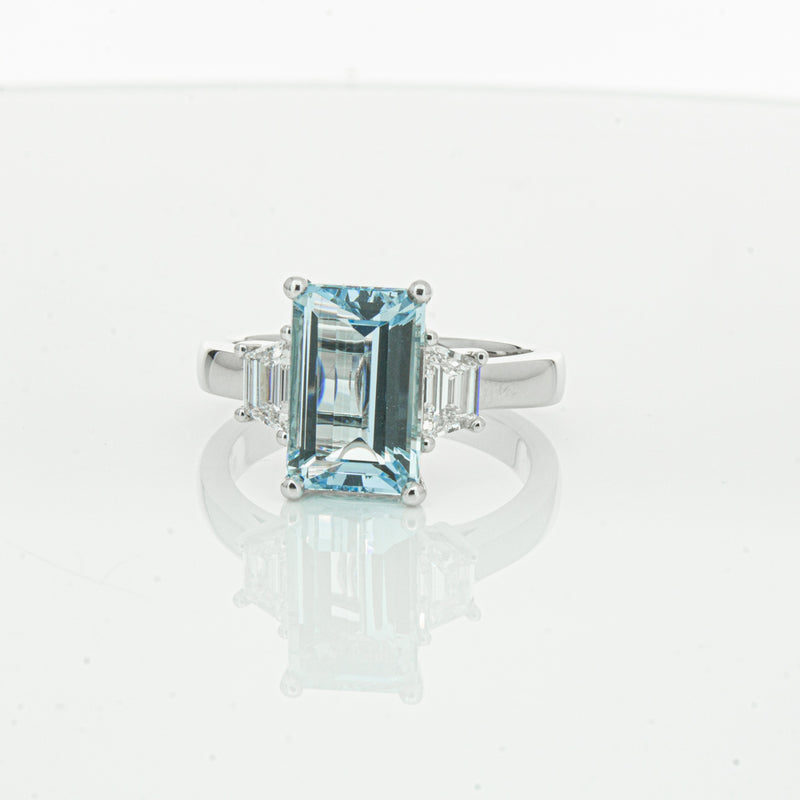 18ct White Gold Aquamarine & Diamond Ring-Ring-Walker & Hall