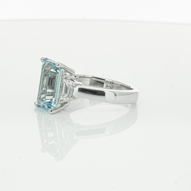 18ct White Gold Aquamarine & Diamond Ring-Ring-Walker & Hall