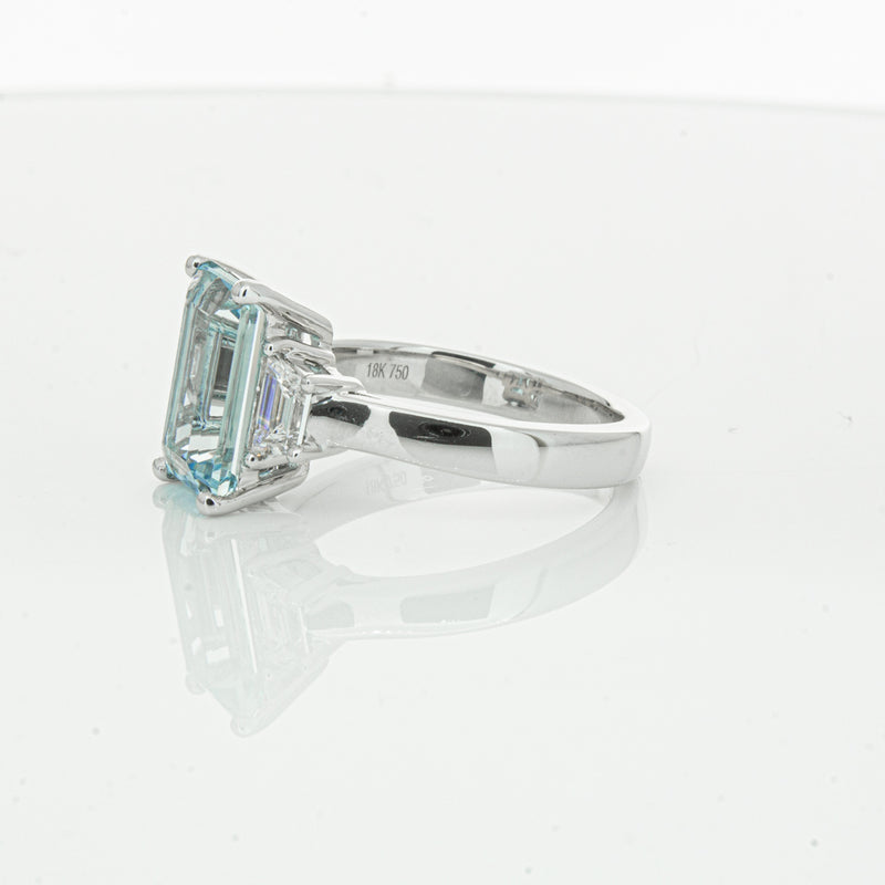 18ct White Gold Aquamarine & Diamond Ring-Ring-Walker & Hall