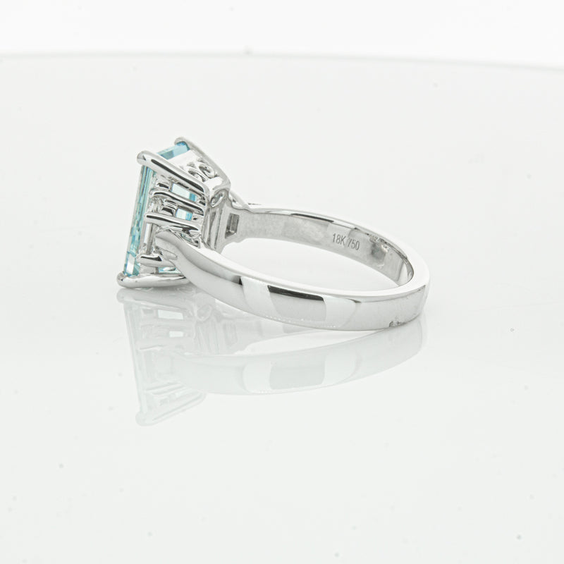 18ct White Gold Aquamarine & Diamond Ring-Ring-Walker & Hall