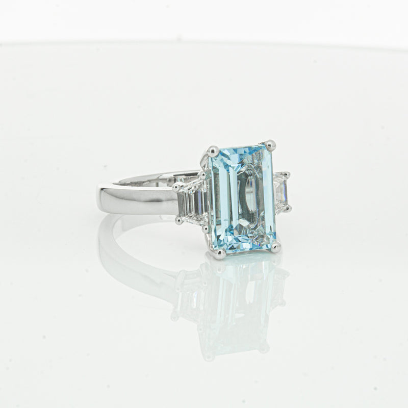 18ct White Gold Aquamarine & Diamond Ring-Ring-Walker & Hall