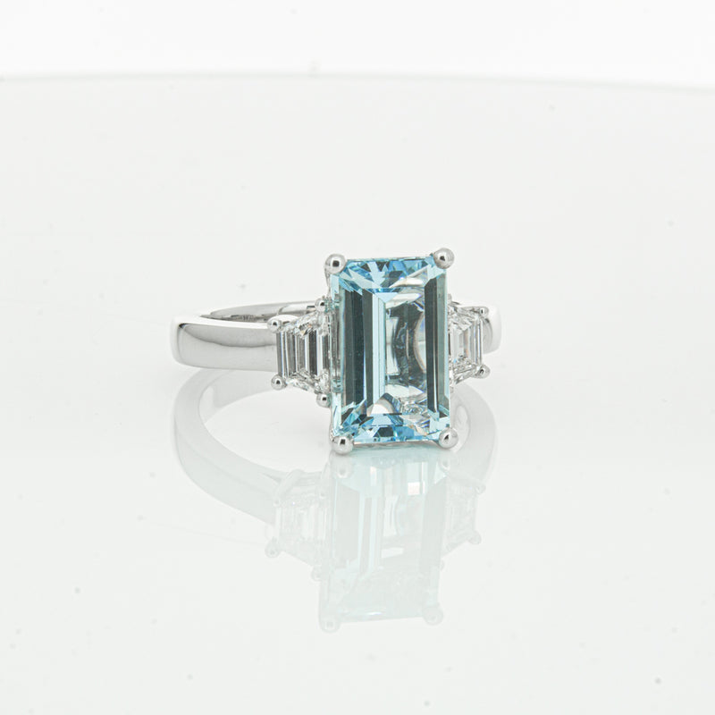18ct White Gold Aquamarine & Diamond Ring-Ring-Walker & Hall