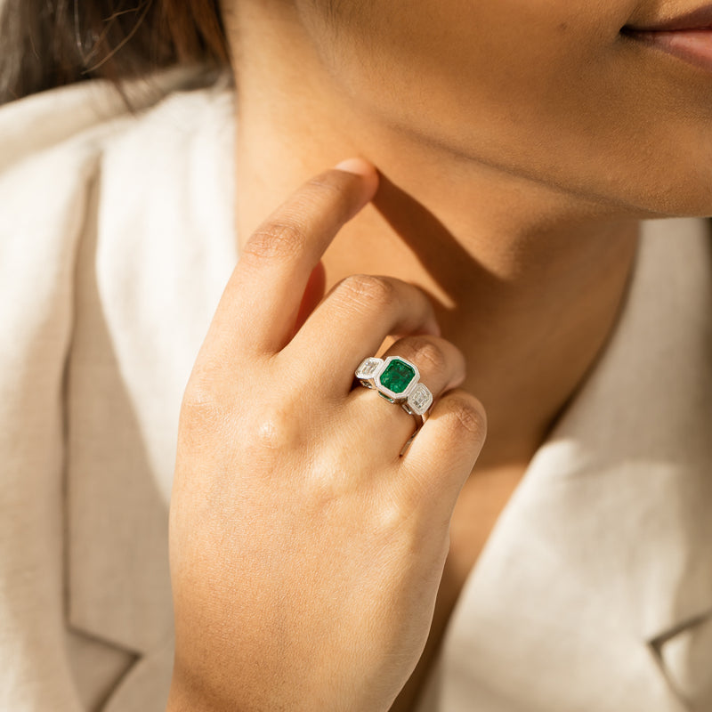 18ct White Gold Emerald & Diamond Ring-Ring-Walker & Hall